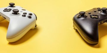 PlayStation 5 vs. Xbox Series X: Exklusive Spiele 2025 im Vergleich - Cover Image